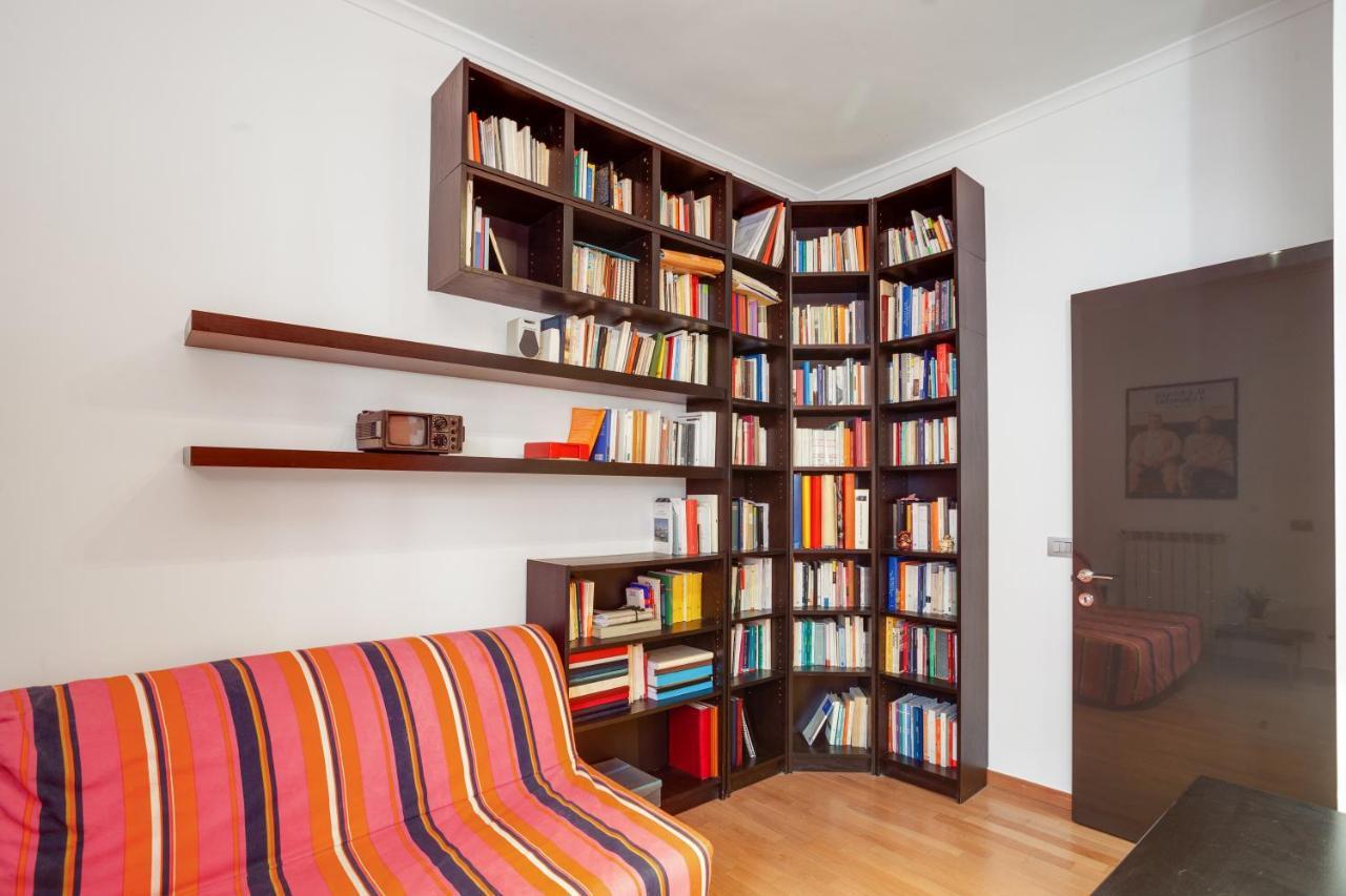 *Movies & Books* Stylish House With Jacuzzi Apartment Bari Exterior photo